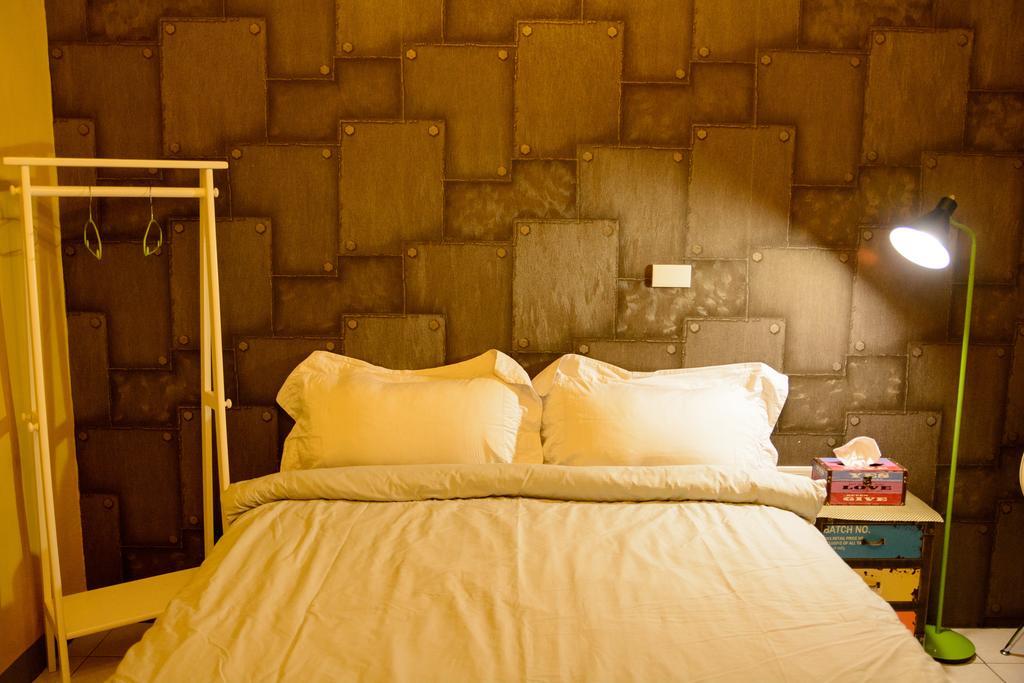 Hotel Play House à Tainan Extérieur photo
