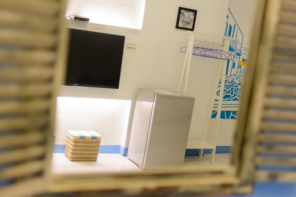 Hotel Play House à Tainan Extérieur photo